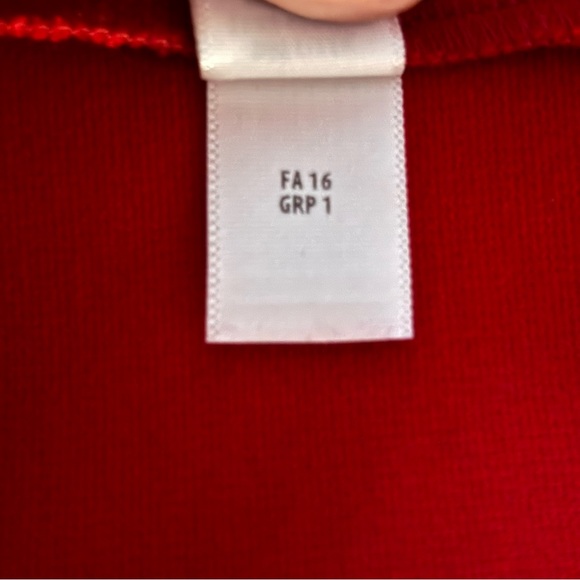 St. John Collection Vibrant Red Ankle Pants - Picture 6 of 6